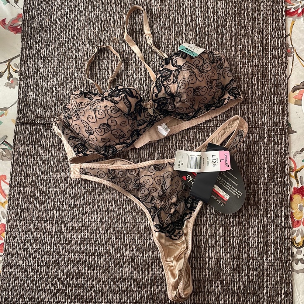 BNWT Lovable Bra & Thong Set